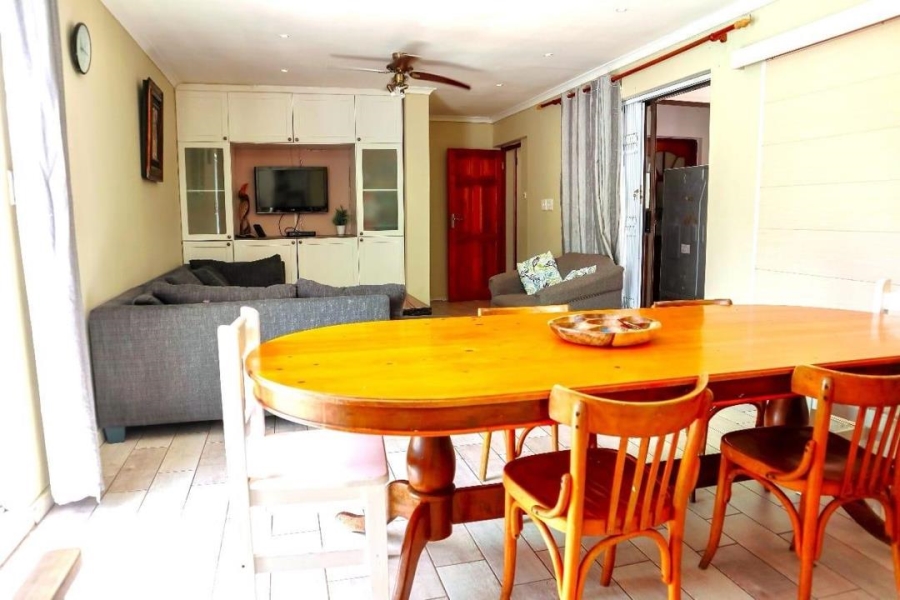 5 Bedroom Property for Sale in Marina Da Gama Western Cape